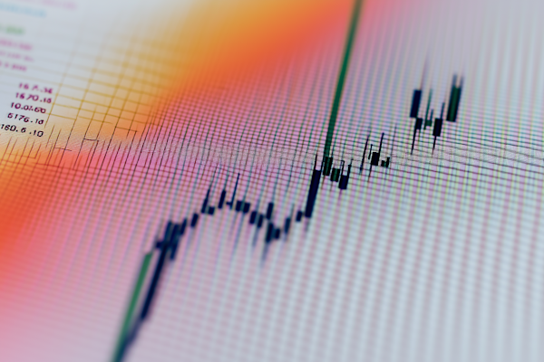 Análisis financiero con gráficos y datos